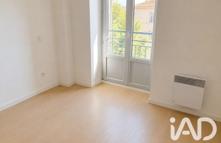 Location Appartement 3 pièces — photo 2