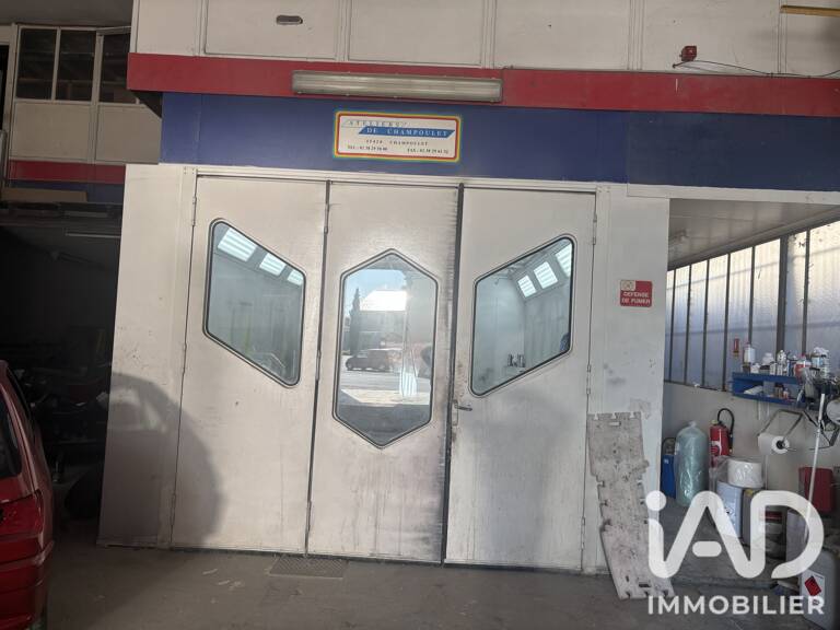Vente Boutique/Local commercial 250 m&sup2; — photo 1