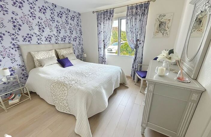 Contemporaine de 9 pièces principales — photo 4
