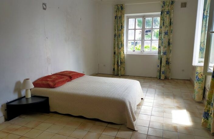 Maison en pierre de 6 pièces principales — photo 4