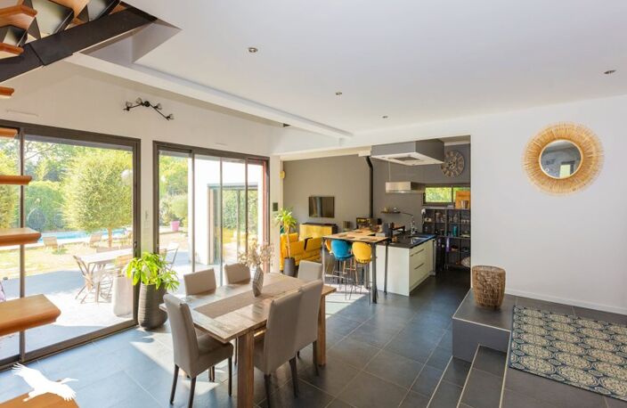 Contemporaine de 5 pièces principales — photo 2
