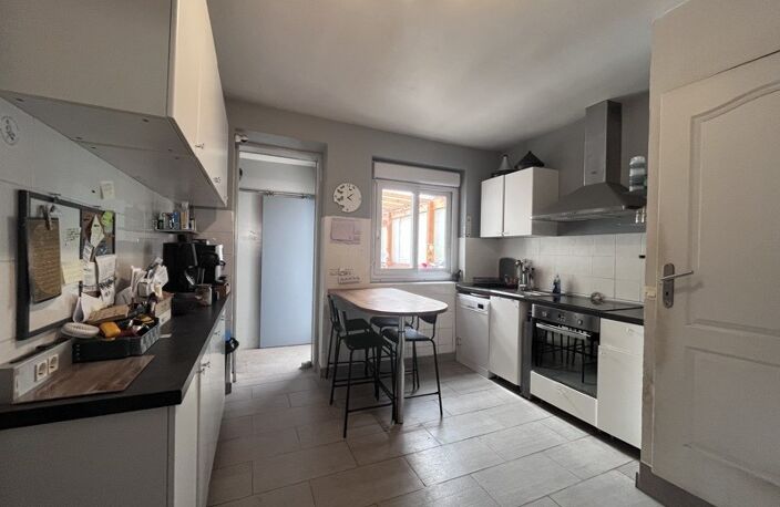 Maison en pierre de 5 pièces principales — photo 2