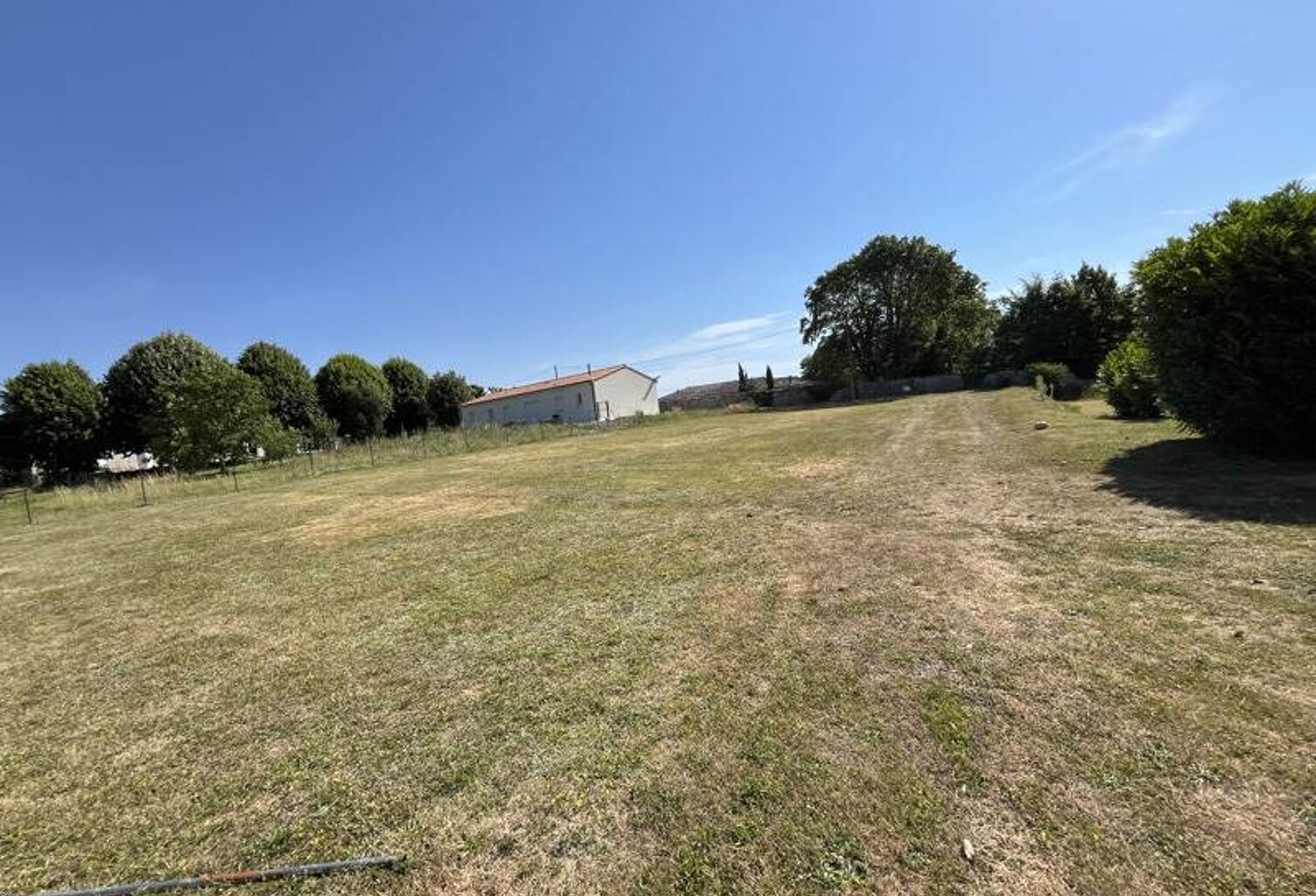 Terrain à bâtir de 0 pièces principales — photo 1