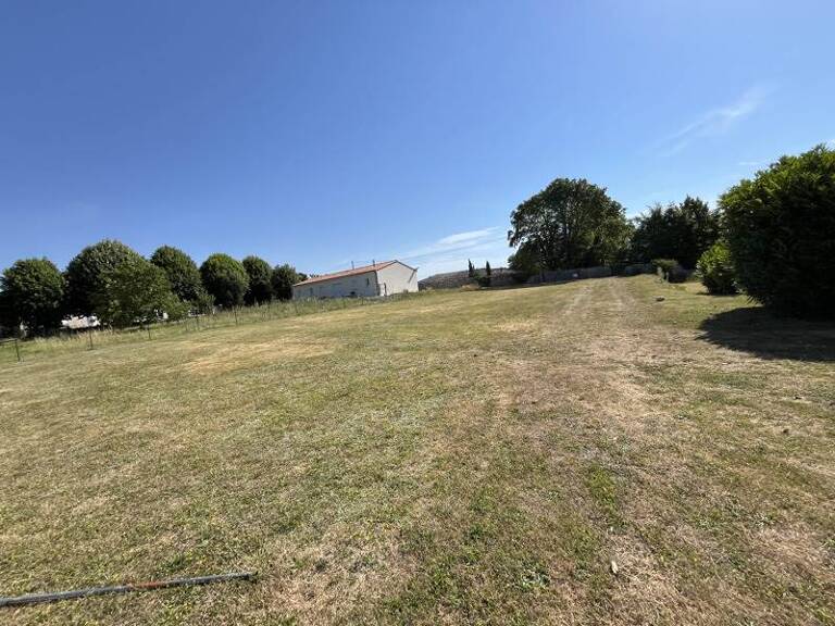 Terrain à bâtir de 0 pièces principales — photo 1