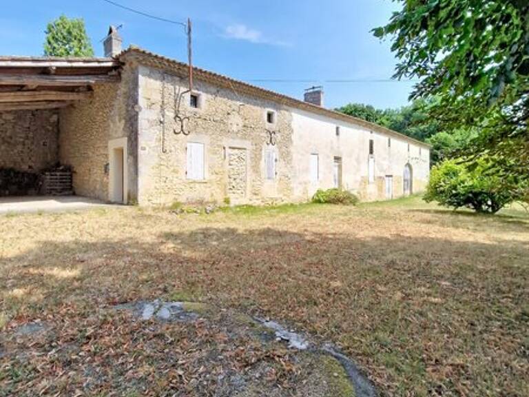 Maison en pierre de 7 pièces principales — photo 1