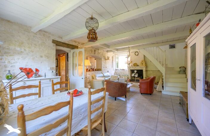 Maison en pierre de 6 pièces principales — photo 2