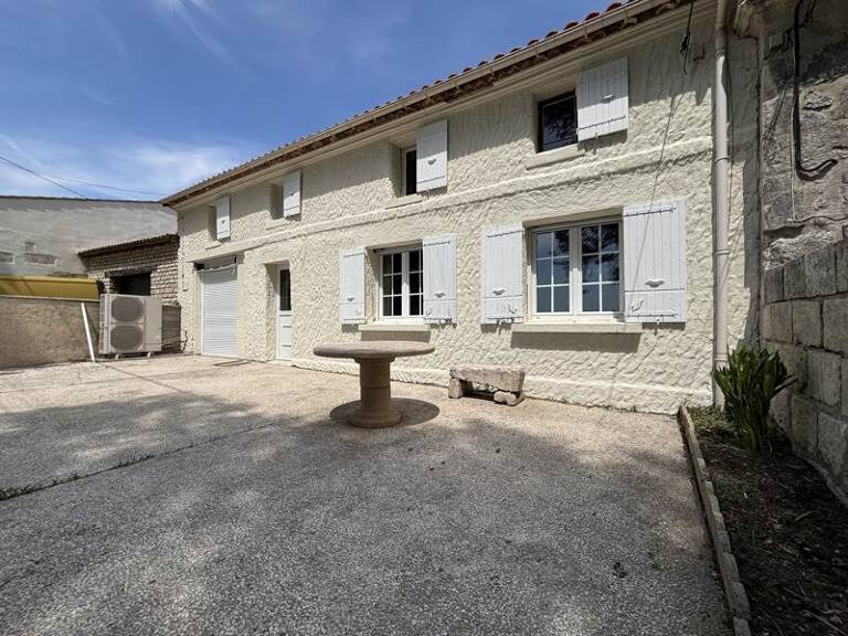 Charentaise de 5 pièces principales — photo 1