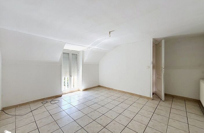 Vente maison 3 pièces 61 m² Mehun-sur-Yèvre (18500) — photo 5