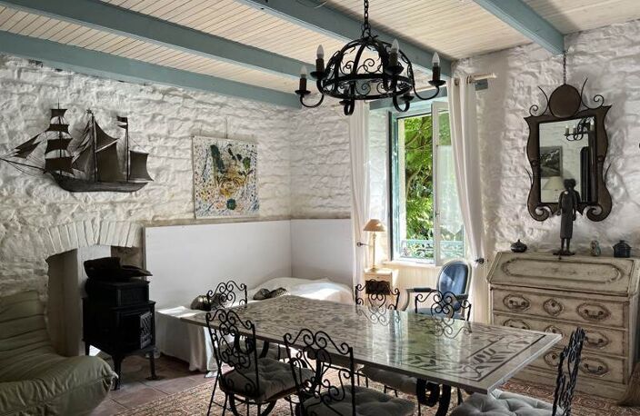 Maison en pierre de 3 pièces principales — photo 3