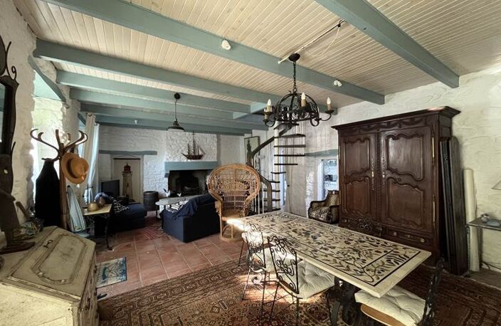 Maison en pierre de 3 pièces principales — photo 4