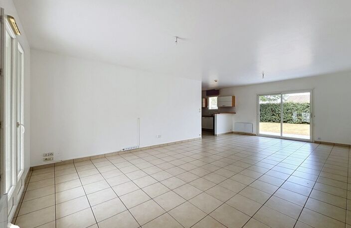 Vente maison 5 pièces 101 m² Gujan-Mestras (33470) — photo 3