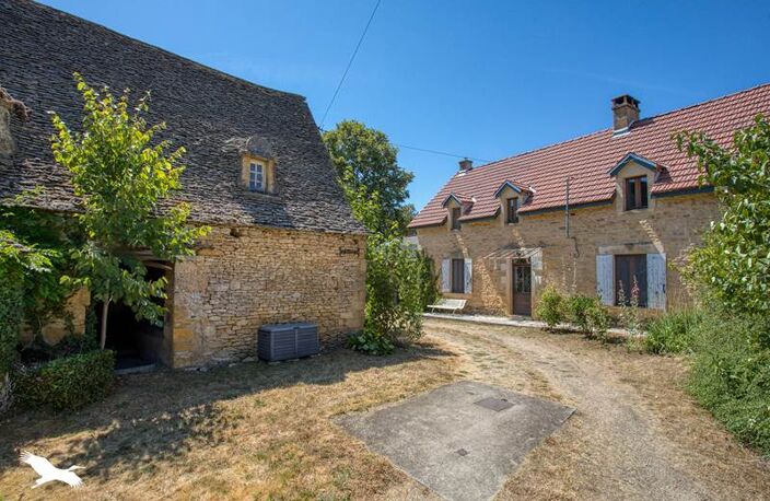 Maison en pierre de 5 pièces principales — photo 2