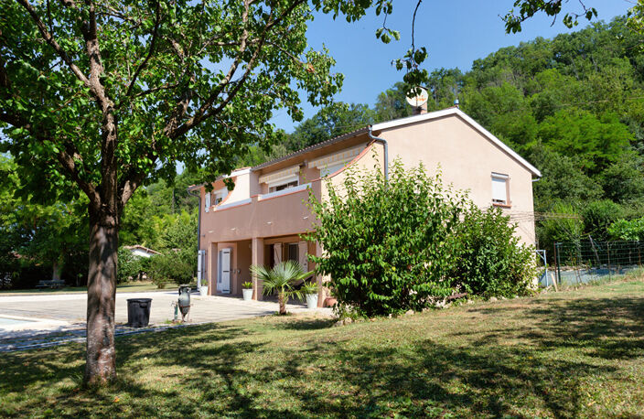 Maison familiale de 182 m² avec piscine et espaces indépendants à Roquefort-sur-Garonne — photo 2