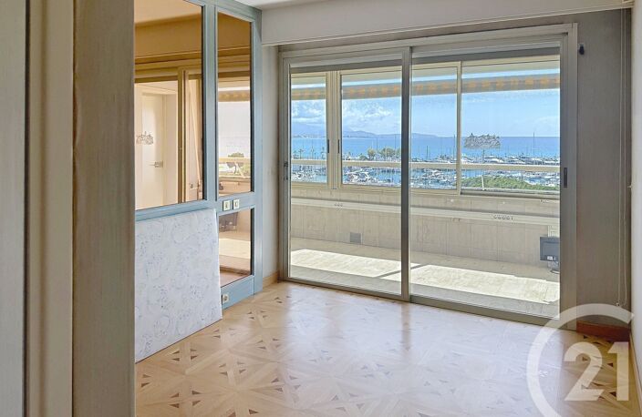 Vente appartement 4 pièces 115 m² Villeneuve-Loubet (06270) — photo 2