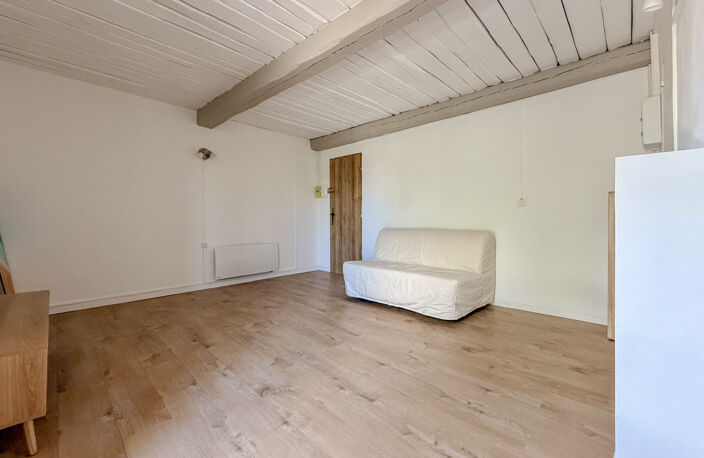 LES SALINS - STUDIO PROCHE DE LA MER AVEC TERRASSE ET PARKING — photo 4