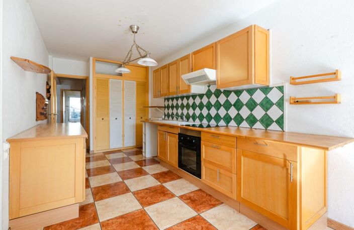 Appartement T3 traversant avec terrasse, garage et cave — photo 4