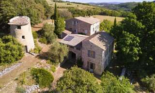 Maison 9 Pièces 284 m² à vendre à Reillanne (04110)