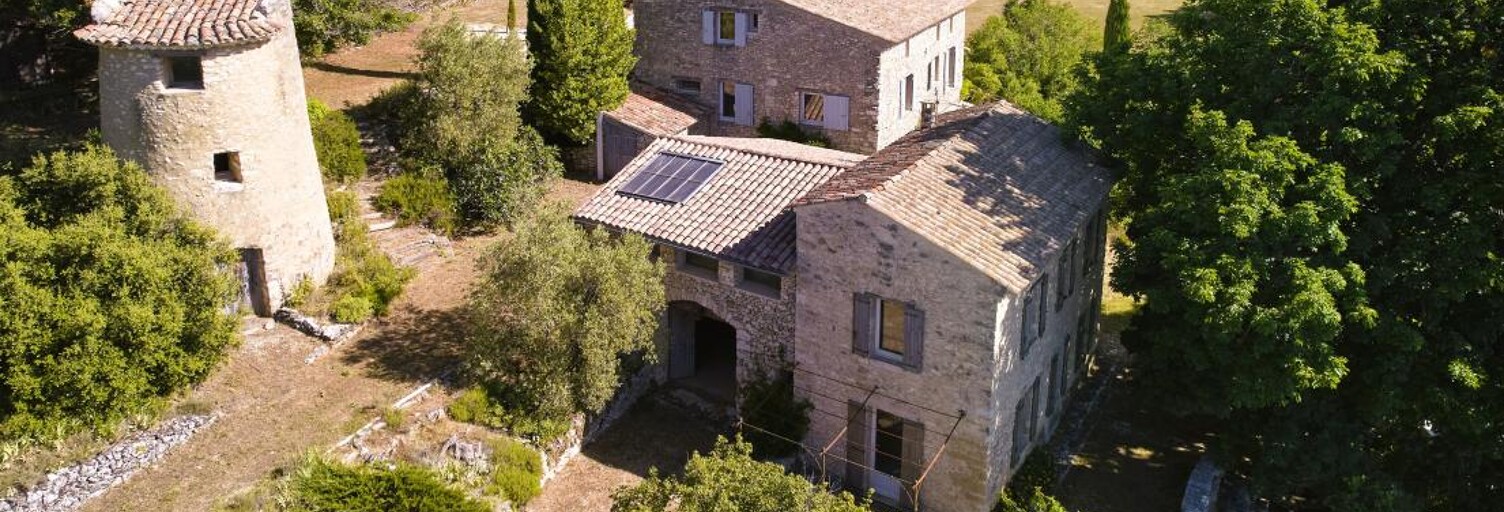 Maison 9 Pièces 284 m² à vendre à Reillanne (04110)