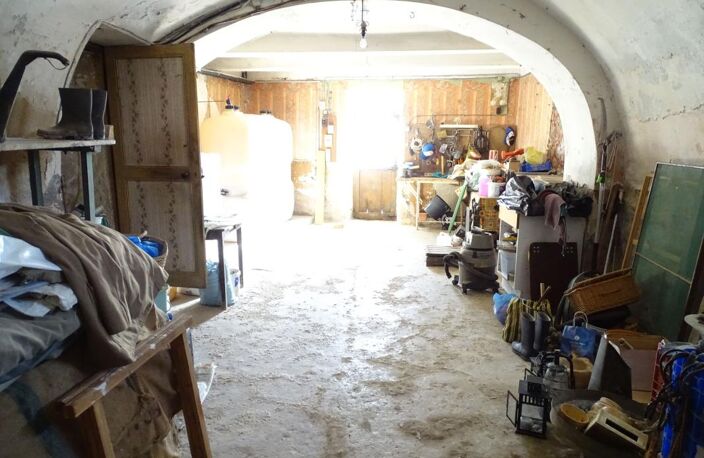 Exclusivité, Niozelles à 5 minutes de Forcalquier - Ancien bar du village — photo 3