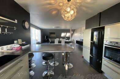 Appartement 5 pièces 388500 €