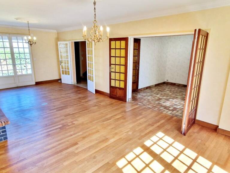 EXCLUSIVITÉ – Maison familiale de 195 m² – 7 chambres – Sous-sol complet – Double garage – Condé-sur-Vire — photo 1