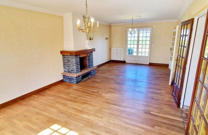 EXCLUSIVITÉ – Maison familiale de 195 m² – 7 chambres – Sous-sol complet – Double garage – Condé-sur-Vire — photo 5