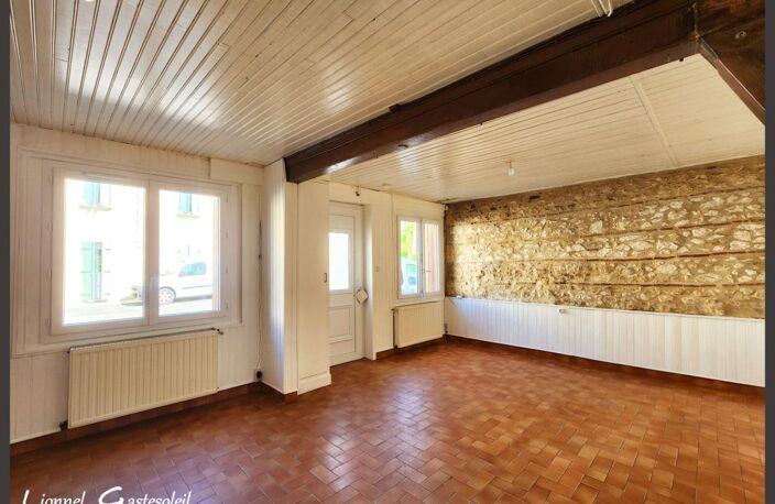 Maison à vendre 4 chambres avec jardin, parking sur la commune de Pineuilh proche de Sainte Foy la Grande (33) — photo 2