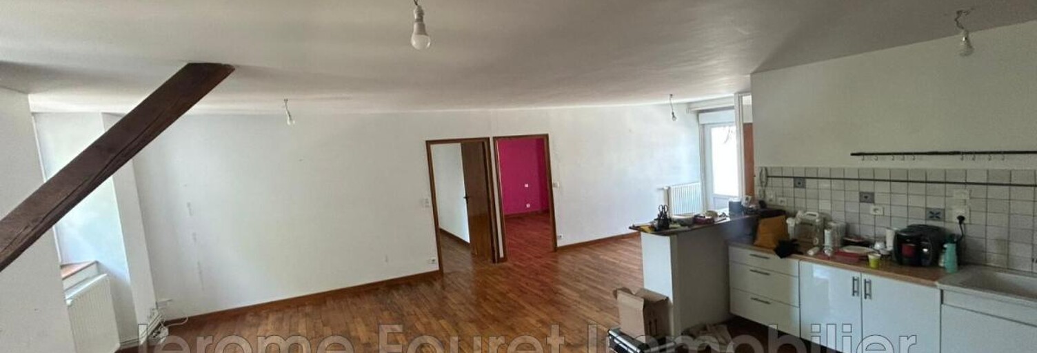 Appartement  100 m² à louer à Égletons (19300)