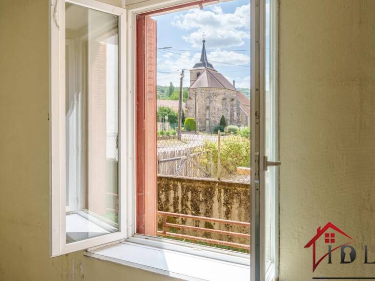 Maison de village sur 1328 m2 de terrain — photo 1
