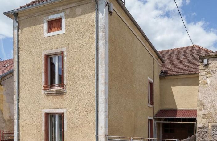 Maison de village sur 1328 m2 de terrain — photo 2