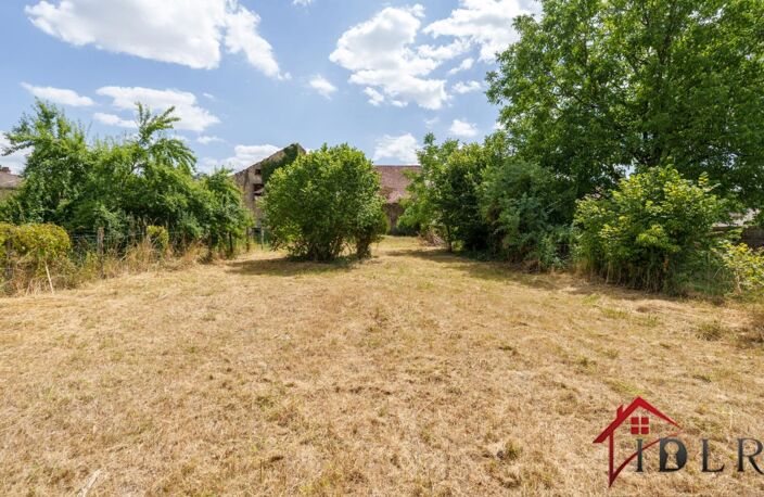 Maison de village sur 1328 m2 de terrain — photo 3