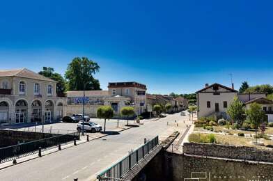 Immeuble  151900 €