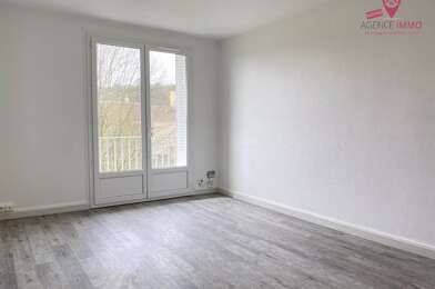 Appartement 3 pièces 757 €