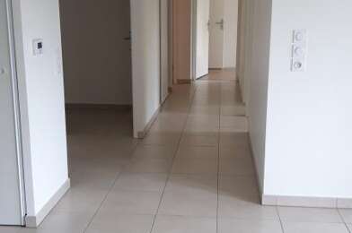 Appartement 4 pièces 1045 €