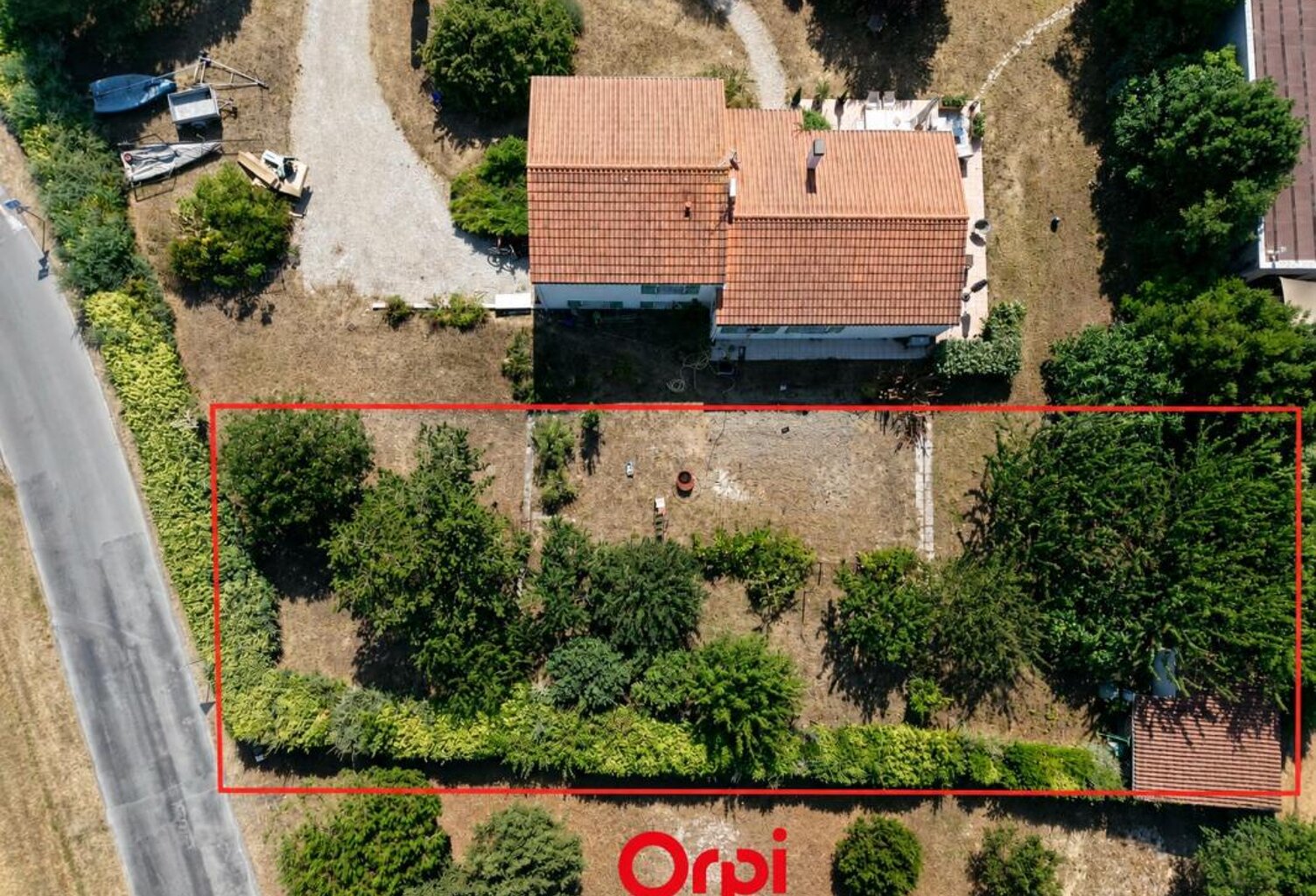 RARE terrain à vendre rue du Chay ANGOULINS 698 m² — photo 1