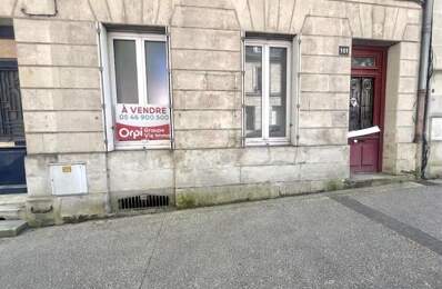 Local commercial 116 m² - Saintes — photo du bien