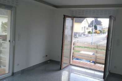 Appartement 3 pièces 725 €