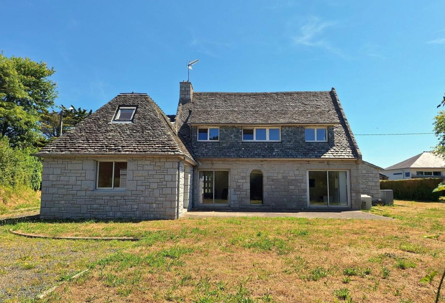 Maison en granit à 1km de la plage de pors mabo et à proximité immédiate des commerces de Trébeurden — photo 1