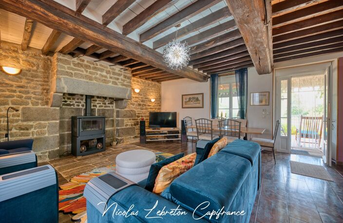 Maison en pierre rénovée de 202 m² – 4 chambres + studio indépendant – Dépendance de 100 m² – Terrain clos de 2 775 m² — photo 5