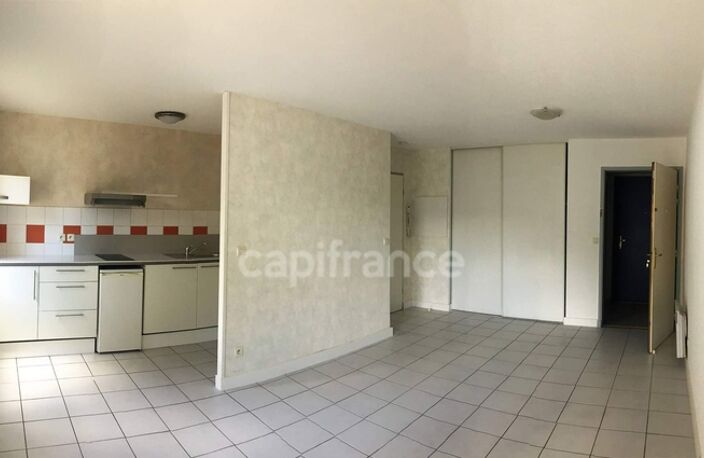Appartement T2 loué avec parking privatif — photo 2