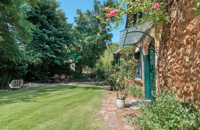 Maison à vendre 7 pièces ORSAY (91), centre-ville, 5 chambres, charme et authenticité, magnifique jardin — photo 2
