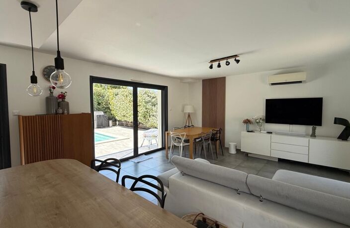 Maison à vendre 4 pièces CEYRESTE (13) — photo 2