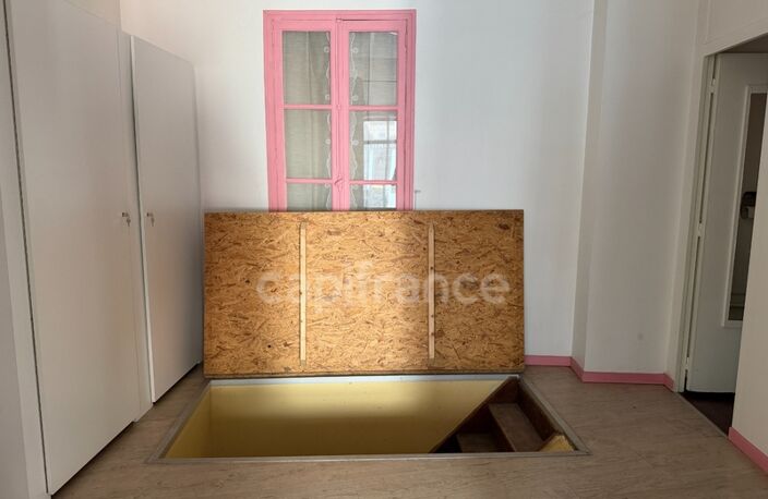 Local/bureau plus studio à vendre AUXERRE (89) local de 55 m2 plus  stuio de 28 m2 — photo 5
