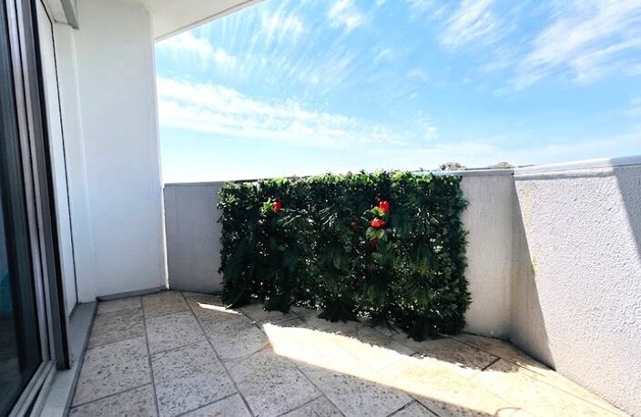 Quimper Ouest - Appartement T4 de 78 m² habitable - 1 loggia - avec vue panoramique sur la rivière de l’Odet - Une terrasse - Cave — photo 4