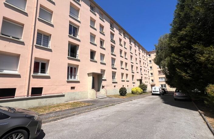 QUIMPER (29) – Appartement de type 3 de 67 m² habitable – Loggia – Garage fermé et privatif — photo 4