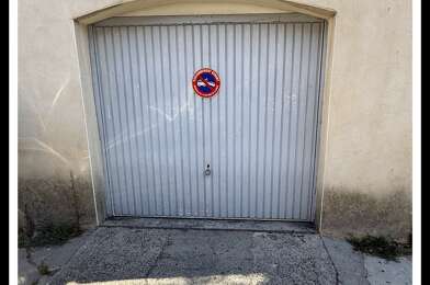 Garage  24000 €