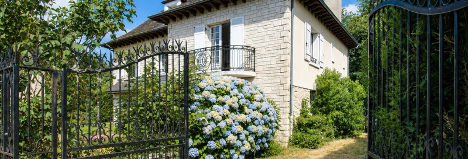 Maison 14 Pièces 277 m² à vendre à Saint-Sornin-Lavolps (19230)