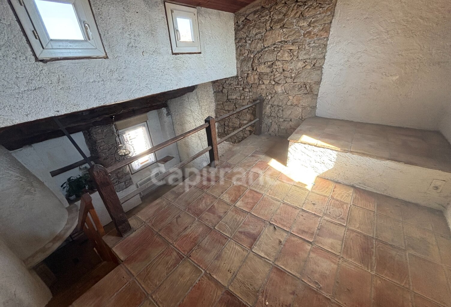 Saint Cézaire sur Siagne, en plein centre, rue du château d'eau !! — photo 1