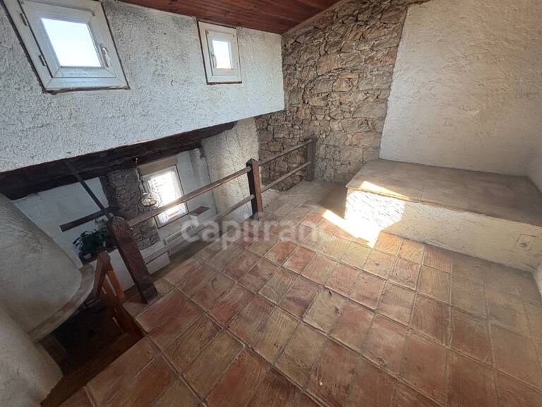 Saint Cézaire sur Siagne, en plein centre, rue du château d'eau !! — photo 1