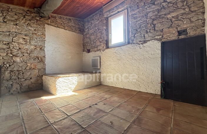 Saint Cézaire sur Siagne, en plein centre, rue du château d'eau !! — photo 3